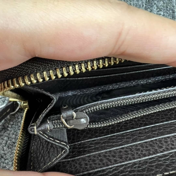 100% Authentic Gucci Leather Wallet - Picture 14 of 16